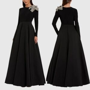 MAC DUGGAL Long Sleeve Taffeta 3D Flower BallGown Black Size 16 NWT 11832